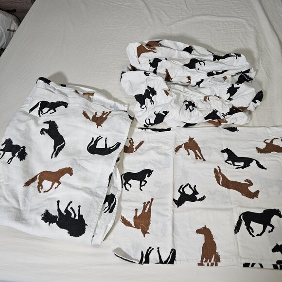 Hatley Twin Sheet Set 3pc Horses Print 100% Cotton Flat Fitted Pillowcase Equine - Picture 3 of 9